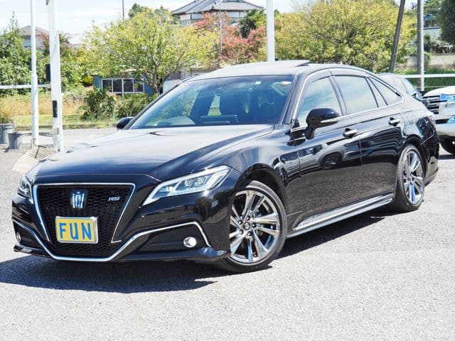 TOYOTA CROWN sedan hybrid