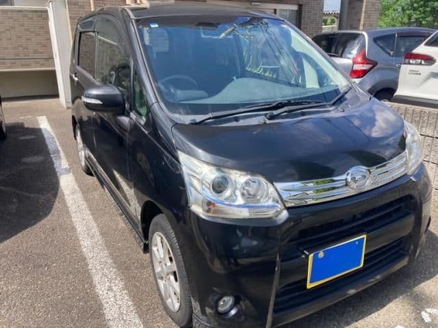 DAIHATSU MOVE CUSTOM