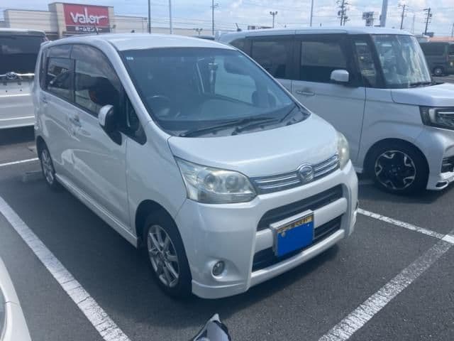 DAIHATSU MOVE CUSTOM