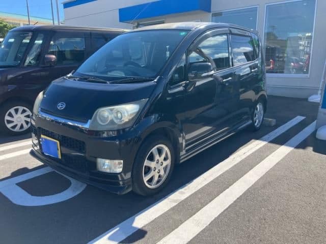 DAIHATSU MOVE CUSTOM