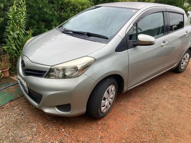 TOYOTA VITZ