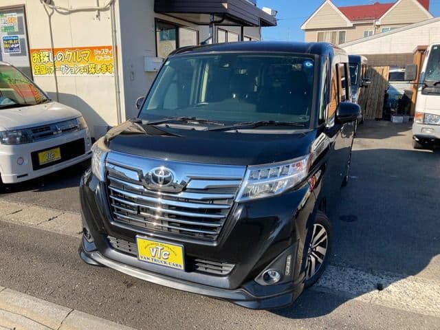 TOYOTA ROOMY 4WD