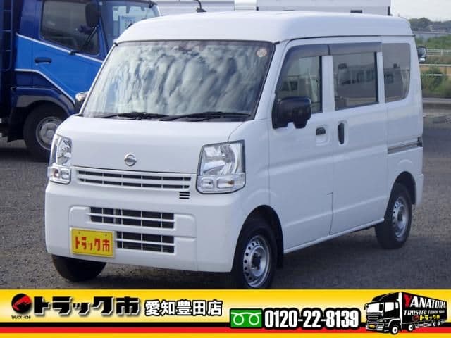 NISSAN CLIPPER van