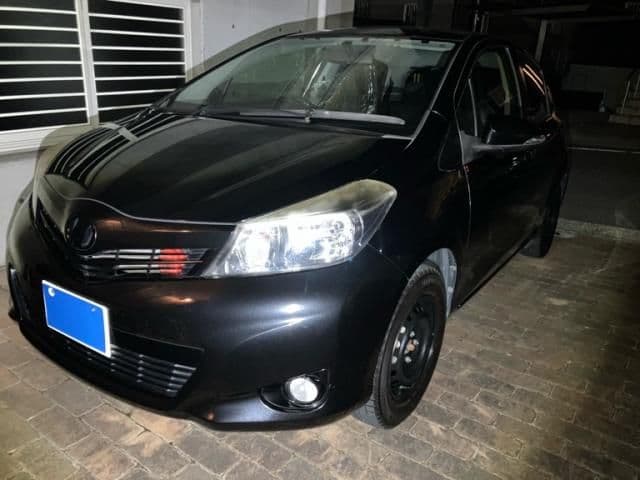 TOYOTA VITZ