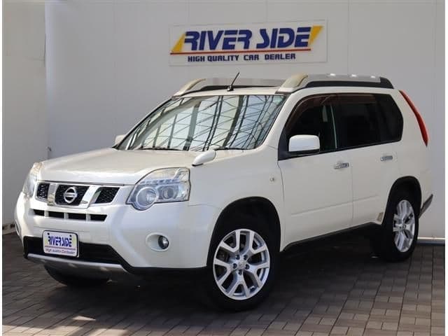 NISSAN X-TRAIL 4WD