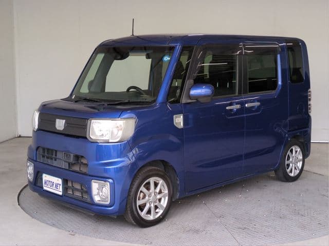 DAIHATSU WAKE