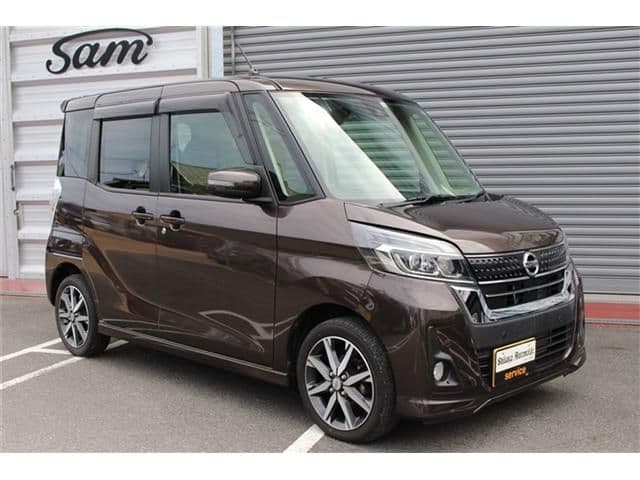 NISSAN DAYZ ROOX