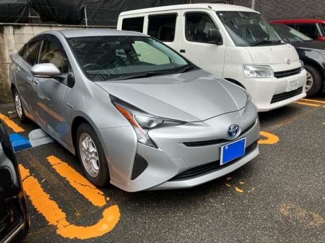 TOYOTA PRIUS