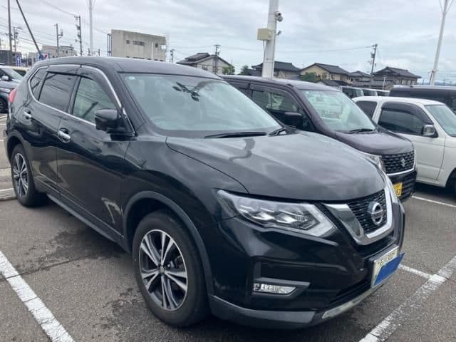 NISSAN X-TRAIL 4WD